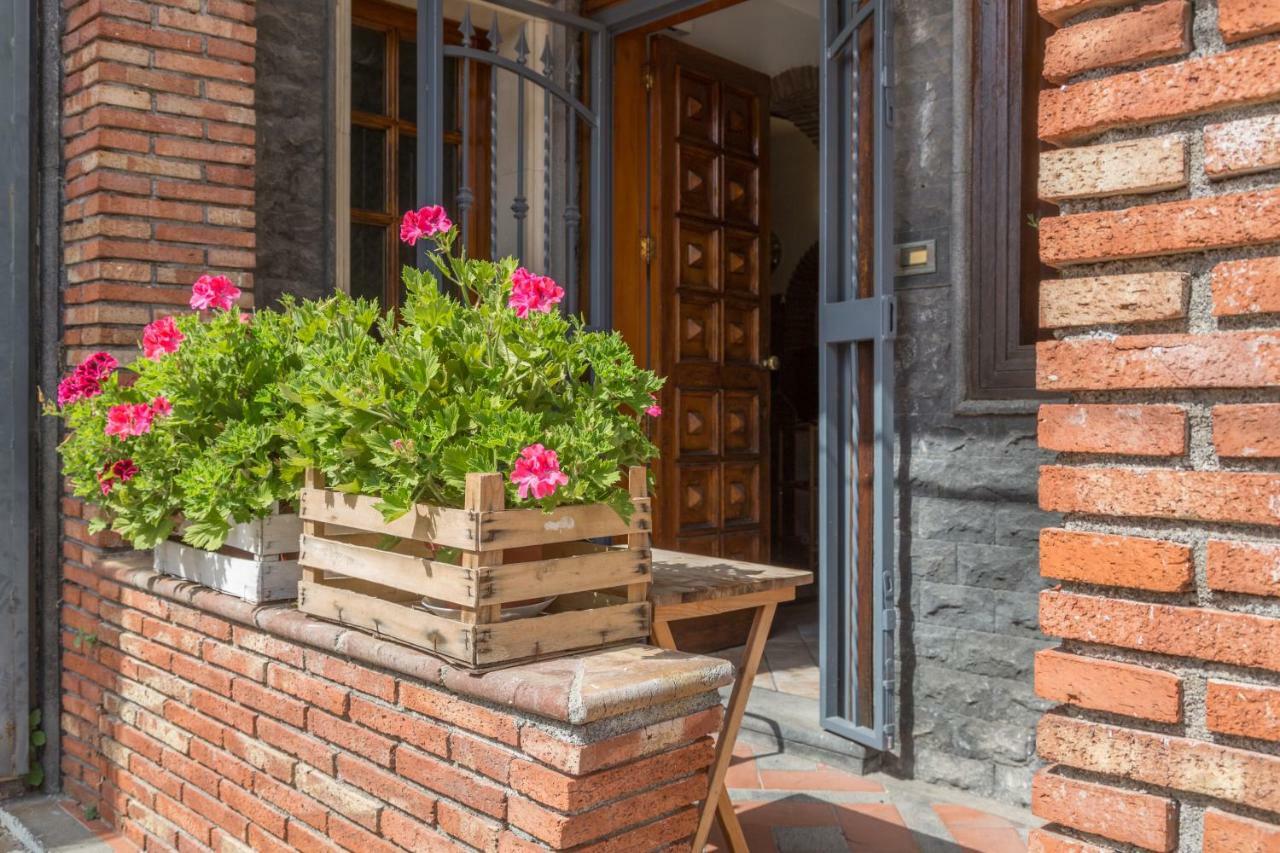 La Casa Di Iside A Mare Leilighet Catania Eksteriør bilde