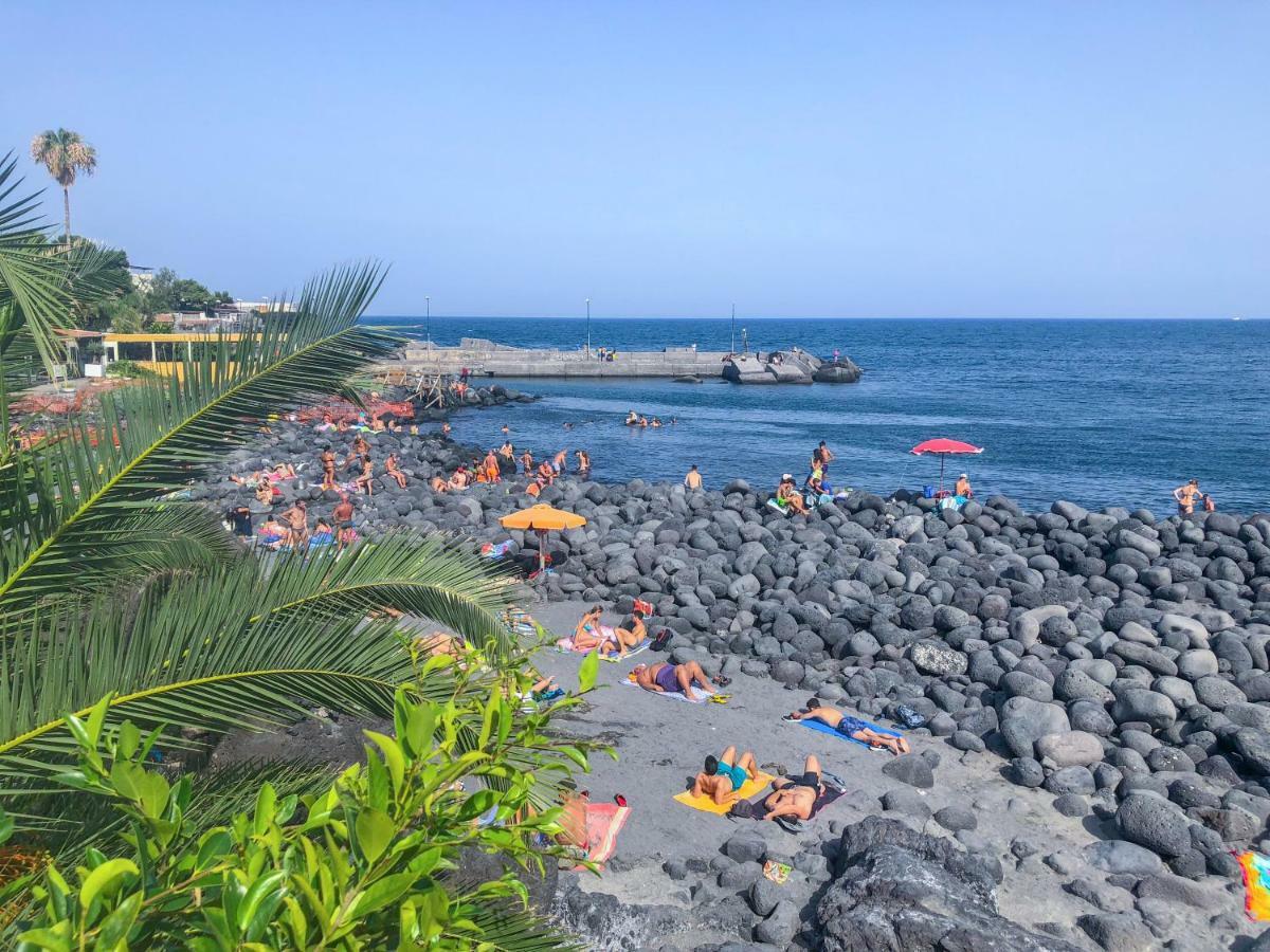 La Casa Di Iside A Mare Leilighet Catania Eksteriør bilde